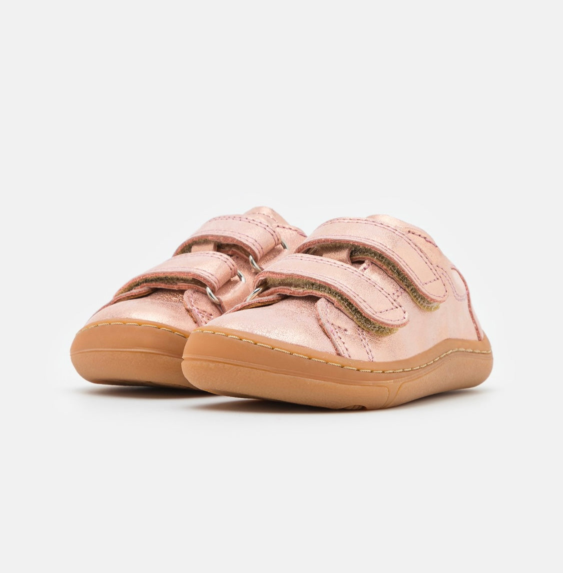 Leather sneaker shine