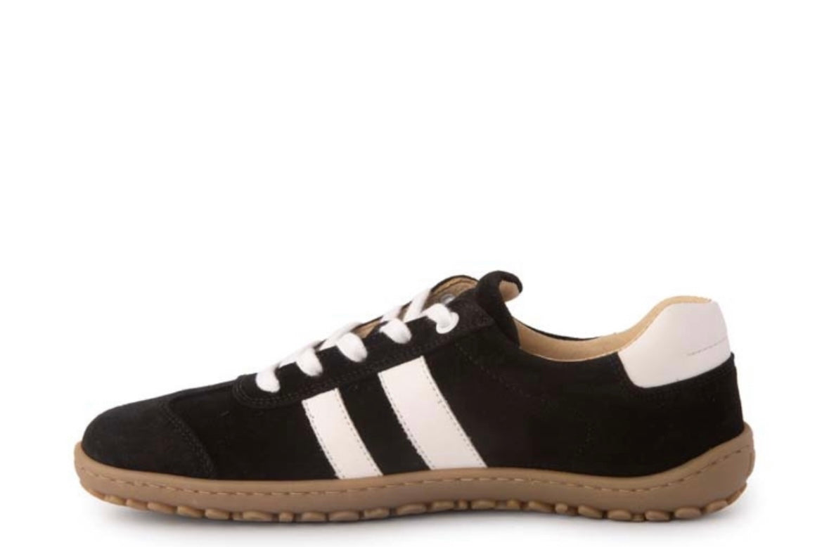 Ilo Black
